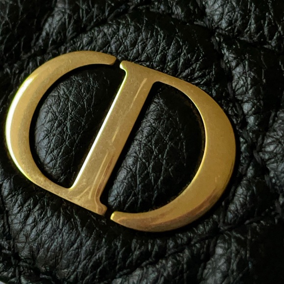 Extra Large DIOR wallet + box, dust bag and ribbon! - Picture 5 of 8